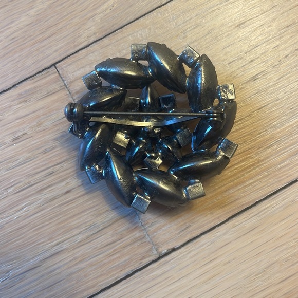 Blue Decorative Pin or Broach - Picture 5 of 6